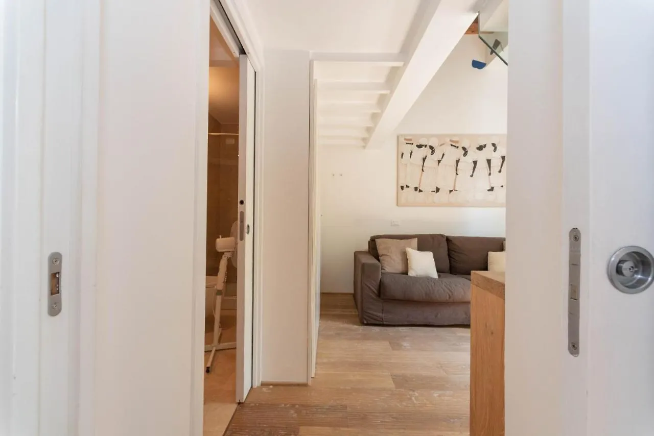 Suite Tintoretto Venice 0*,  Italy
